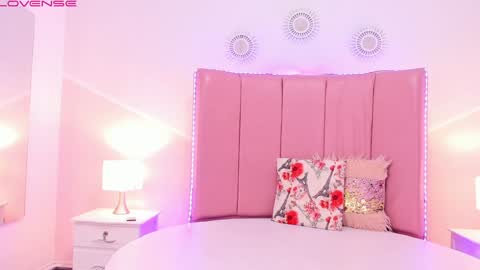 Snapshot of jenna_windsor chatting on 3, 12, 2024 Jenna online show from 3, 12, 2024