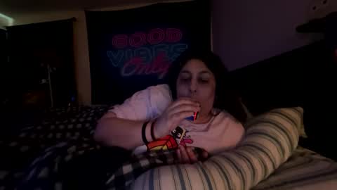 Snapshot of jennabrady chatting on 27, 9, 2025  Dragon Queen. Be my Dragon --  and  online show from 27, 9, 2025