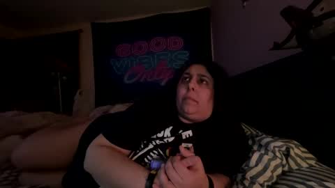 Snapshot of jennabrady chatting on 3, 11, 2025  Dragon Queen. Be my Dragon --  and  online show from 3, 11, 2025