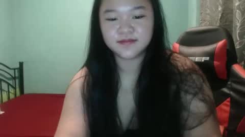 Snapshot of jennalyn_19 chatting on 10, 3, 2025 jennalyn_19 online show from 10, 3, 2025