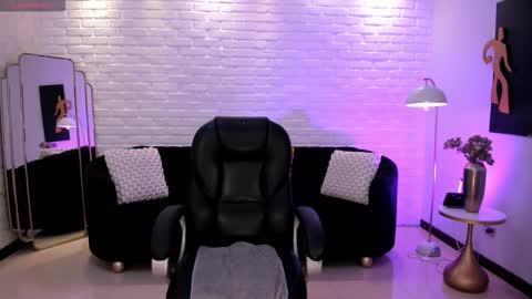 Snapshot of jennaolson chatting on 7, 2, 2026 Jenna Olson online show from 7, 2, 2026