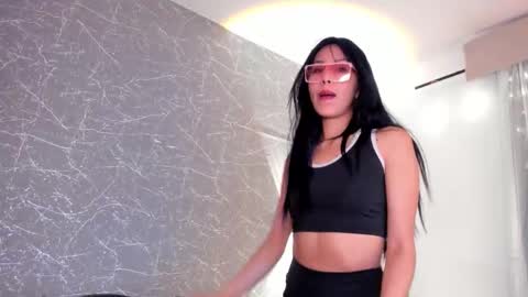 Jenner online show from 14, 12, 2025