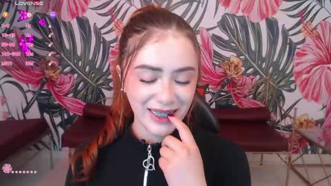 Snapshot of jenni_arango chatting on 19, 5, 2026 Jenny online show from 19, 5, 2026