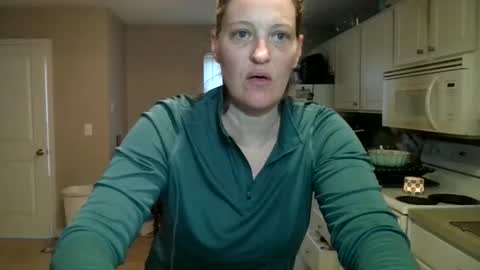 Snapshot of jennibean6996 chatting on 8, 2, 2025 Jennibean6996 online show from 8, 2, 2025