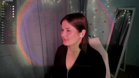Snapshot of jennie_berry chatting on 5, 1, 2025 Jennie online show from 5, 1, 2025