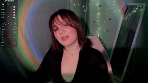 Snapshot of jennie_berry chatting on 5, 1, 2025 Jennie online show from 5, 1, 2025