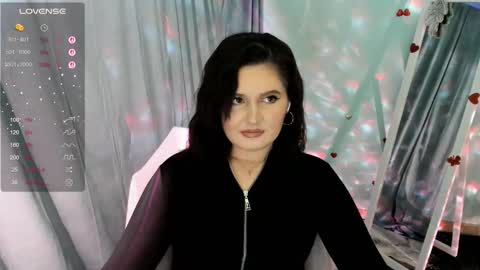 Snapshot of jennie_berry chatting on 8, 10, 2025 Jennie online show from 8, 10, 2025