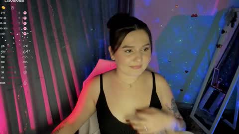 Snapshot of jennie_berry chatting on 7, 11, 2025 Jennie online show from 7, 11, 2025