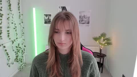 Snapshot of jenniestar chatting on 28, 4, 2026 Karla online show from 28, 4, 2026
