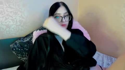 Helen online show from 10, 11, 2025