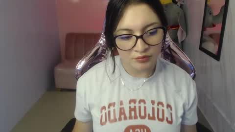 Snapshot of jennifer_ch chatting on 15, 11, 2025 Jennifer online show from 15, 11, 2025