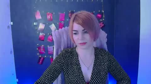 Snapshot of jennifer_cuttie chatting on 2, 4, 2026 Jennifer online show from 2, 4, 2026