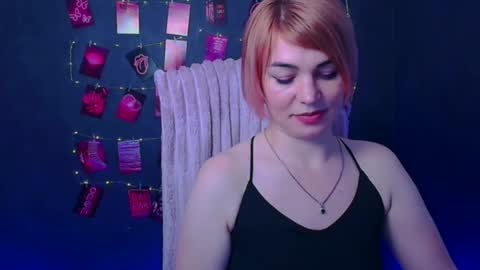 Snapshot of jennifer_cuttie chatting on 2, 4, 2026 Jennifer online show from 2, 4, 2026