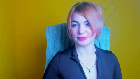 Snapshot of jennifer_cuttie chatting on 5, 4, 2026 Jennifer online show from 5, 4, 2026