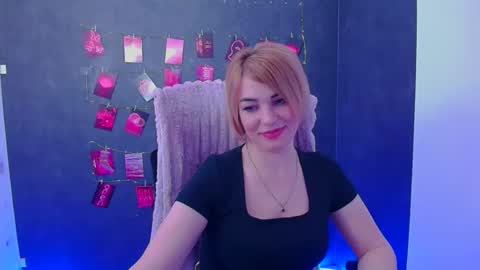 Snapshot of jennifer_cuttie chatting on 8, 4, 2026 Jennifer online show from 8, 4, 2026