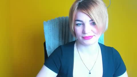 Snapshot of jennifer_cuttie chatting on 12, 4, 2026 Jennifer online show from 12, 4, 2026