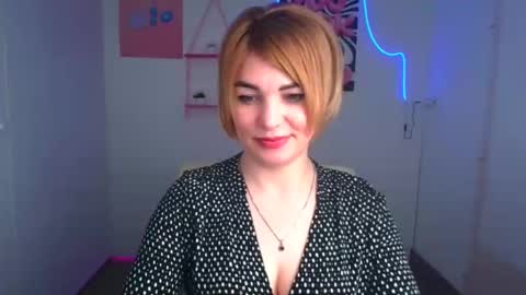 Snapshot of jennifer_cuttie chatting on 15, 4, 2026 Jennifer online show from 15, 4, 2026