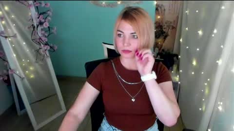 Snapshot of jennifer_cuttie chatting on 16, 6, 2026 Jennifer online show from 16, 6, 2026