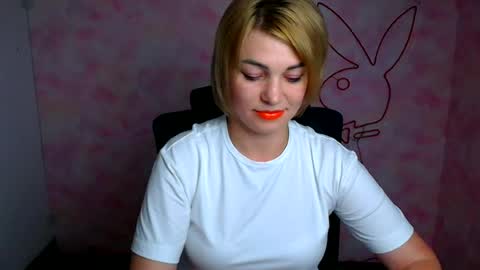 Snapshot of jennifer_cuttie chatting on 7, 7, 2026 Jennifer online show from 7, 7, 2026