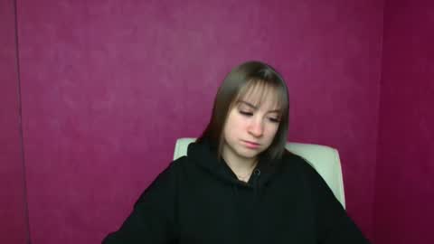 Snapshot of jennifer_xo_ chatting on 5, 1, 2025 Jennifer online show from 5, 1, 2025