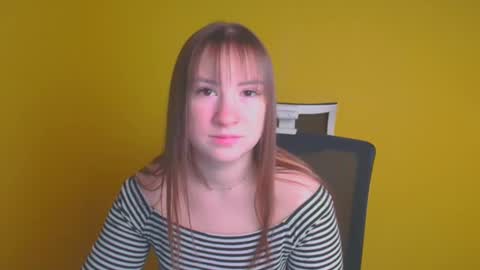 Snapshot of jennifer_xo_ chatting on 5, 2, 2025 Jennifer online show from 5, 2, 2025