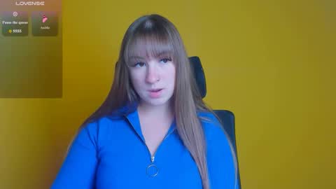 Snapshot of jennifer_xo_ chatting on 8, 10, 2025 Jennifer online show from 8, 10, 2025