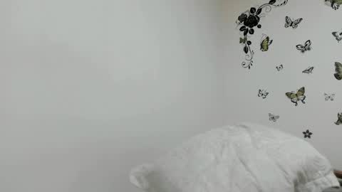 Snapshot of jenniferloveyou chatting on 7, 5, 2026 jenniferloveyou online show from 7, 5, 2026
