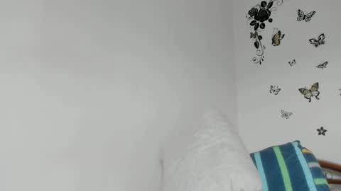 Snapshot of jenniferloveyou chatting on 10, 5, 2026 jenniferloveyou online show from 10, 5, 2026