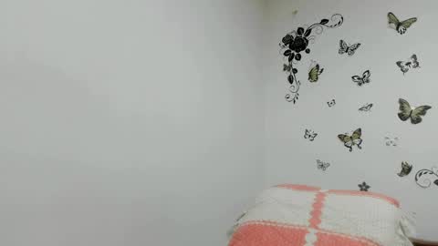 Snapshot of jenniferloveyou chatting on 19, 5, 2026 jenniferloveyou online show from 19, 5, 2026