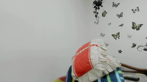 Snapshot of jenniferloveyou chatting on 25, 5, 2026 jenniferloveyou online show from 25, 5, 2026