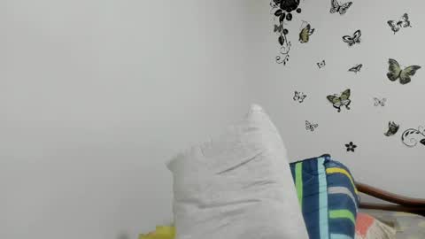 Snapshot of jenniferloveyou chatting on 5, 7, 2026 jenniferloveyou online show from 5, 7, 2026