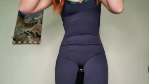 Snapshot of jenniferwhoreance chatting on 27, 10, 2025 Jenn Hunt FYI spit on tits price change not denoted in menu images see tipmenu online show from 27, 10, 2025