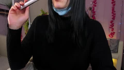 Snapshot of jennimurr chatting on 19, 12, 2025 Jenni online show from 19, 12, 2025