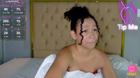 Snapshot of jenny__lawrence chatting on 5, 7, 2026 jenny__lawrence online show from 5, 7, 2026