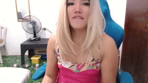 Snapshot of jenny_fromphil chatting on 21, 2, 2025 Jenny online show from 21, 2, 2025