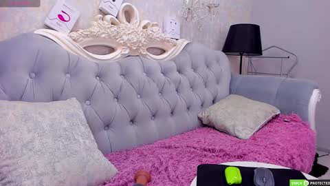 Snapshot of jennyferguson chatting on 4, 3, 2025 Jenny Ferguson online show from 4, 3, 2025