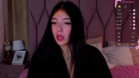 Snapshot of jennyferguson chatting on 4, 3, 2025 Jenny Ferguson online show from 4, 3, 2025