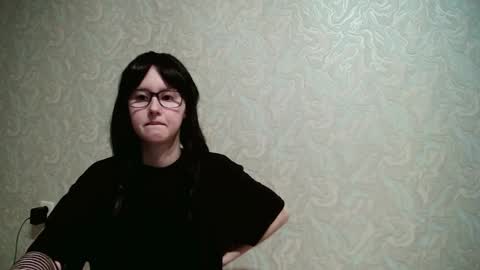 Snapshot of jennyolset chatting on 4, 10, 2025 JennyOlset online show from 4, 10, 2025