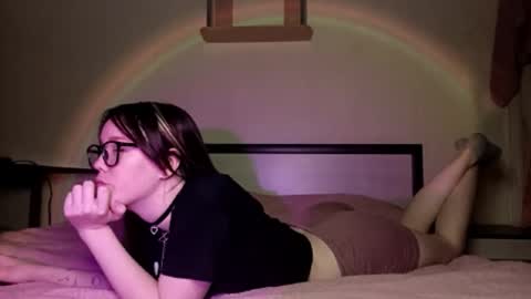 Snapshot of jennyrass chatting on 10, 11, 2025 JennyRass online show from 10, 11, 2025