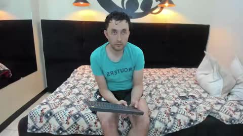 Jeremmyandstacy online show from 24, 2, 2025