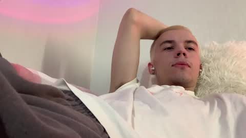 jeremy1scott online show from 9, 8, 2026