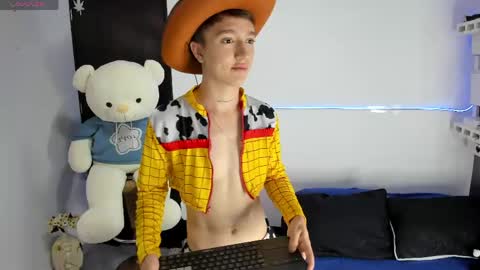 Snapshot of jeremy_salvatore_ chatting on 15, 5, 2026 jero independent model online show from 15, 5, 2026