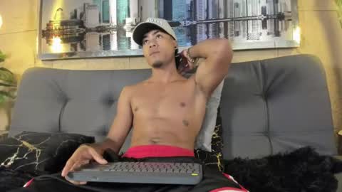 Snapshot of jeremy_wallker chatting on 4, 7, 2026 Jeremy online show from 4, 7, 2026