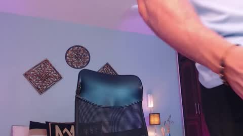 Snapshot of jeremylowe chatting on 21, 1, 2025 Jeremy Lowe online show from 21, 1, 2025