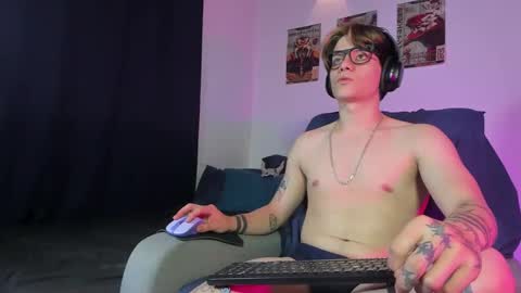 Angelo online show from 4, 10, 2025