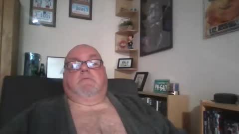 Snapshot of jerseyhammer01 chatting on 6, 11, 2025 Harry online show from 6, 11, 2025