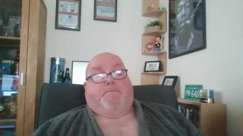 Snapshot of jerseyhammer01 chatting on 20, 11, 2025 Harry online show from 20, 11, 2025