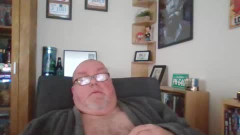 Snapshot of jerseyhammer01 chatting on 29, 11, 2025 Harry online show from 29, 11, 2025