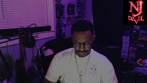 Snapshot of jerzey2k2 chatting on 24, 5, 2026 Jerzey2k2 aka the Alpha online show from 24, 5, 2026