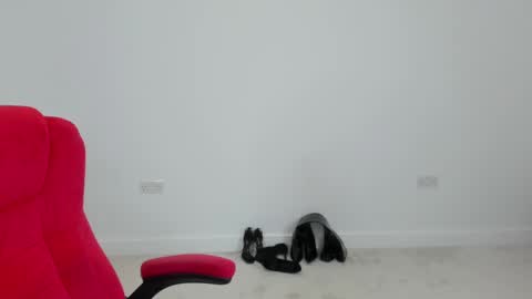 MistressJesicaCoper online show from 18, 1, 2025